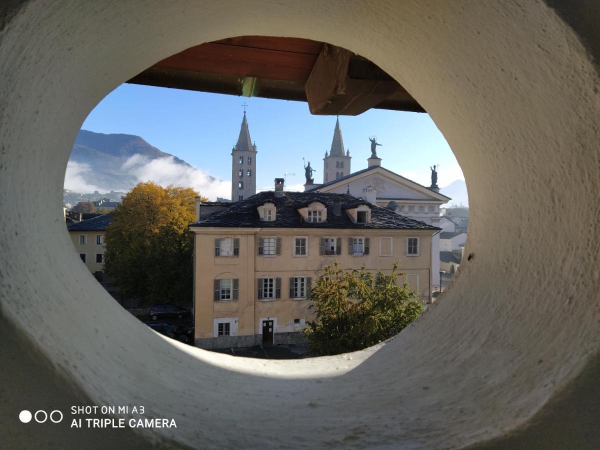 Апартаменты Un Oeil Sur La Cathedrale Аоста Экстерьер фото